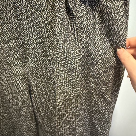 White House Black Market Tapered Ankle Trouser Pants, size 2 - Picture 5 of 7